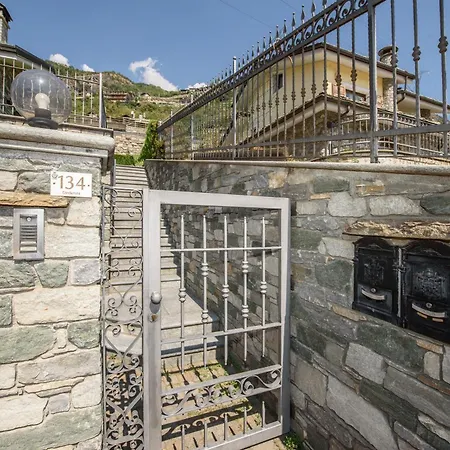 Sarre Skyline - Relax In Valle D'aosta Αόστα